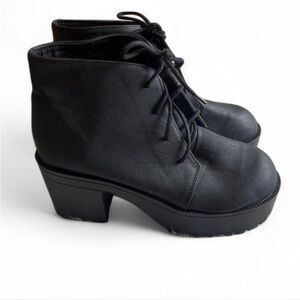 H&M Divided Lace Up Chunky Block Heel Ankle Boots Women’s Size 7